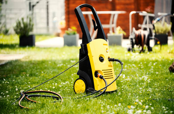 Best Animal Enclosure Cleaning  in Windham, OH